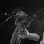 Robert Jon & The Wreck photo